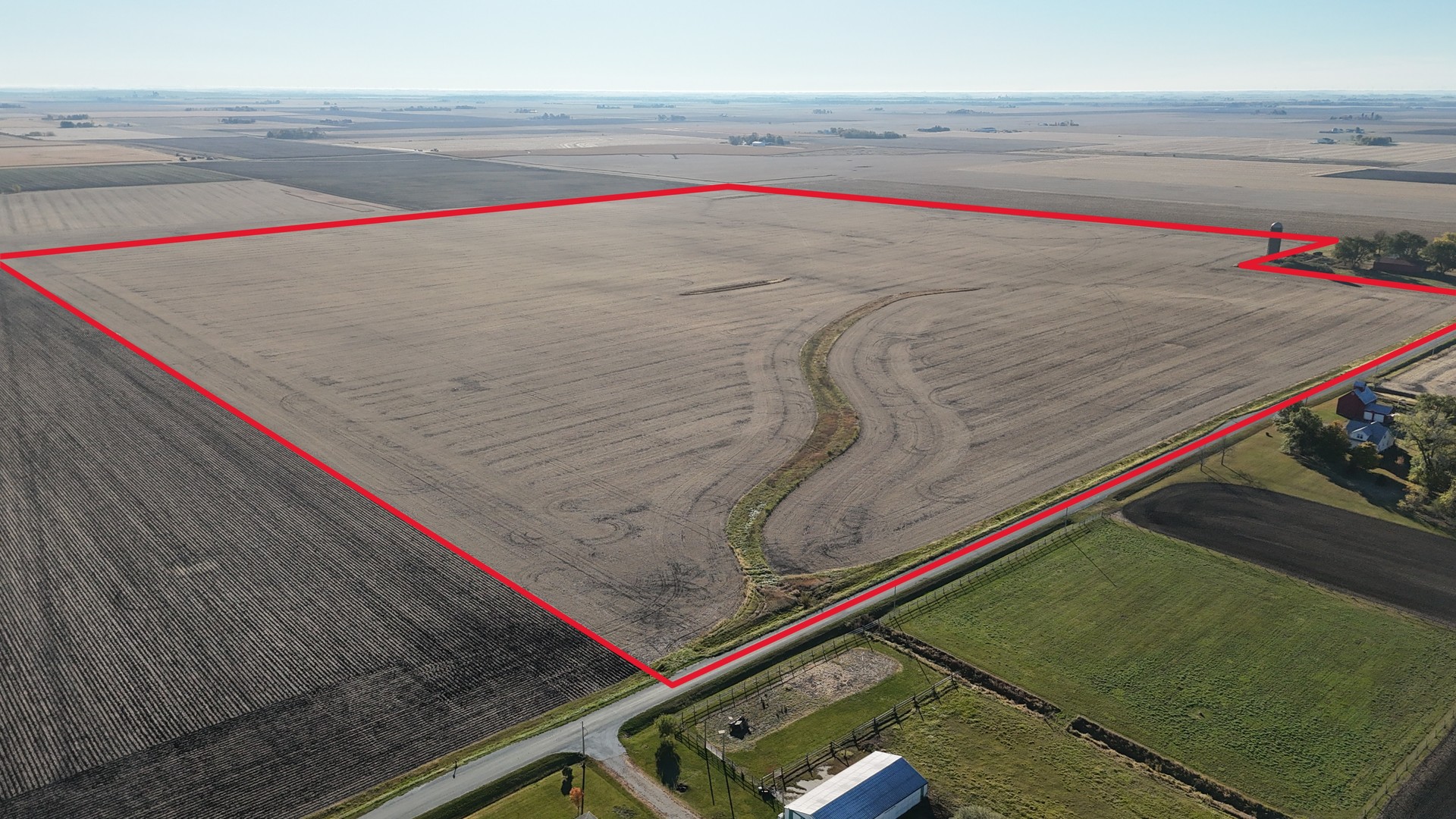 1110 North 1400 East Road Milford, IL 60953 - Photo 2 of 5 a close up of a park