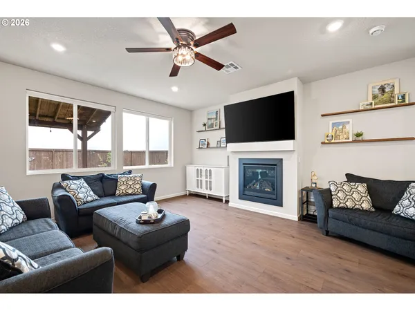 $514,900 | 1482 Stasny Avenue Southeast, Albany, OR 97322