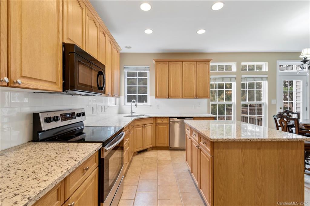 3005 Strawberry Road Matthews, NC 28104 - Photo 20 of 39 Gallery Image 20
