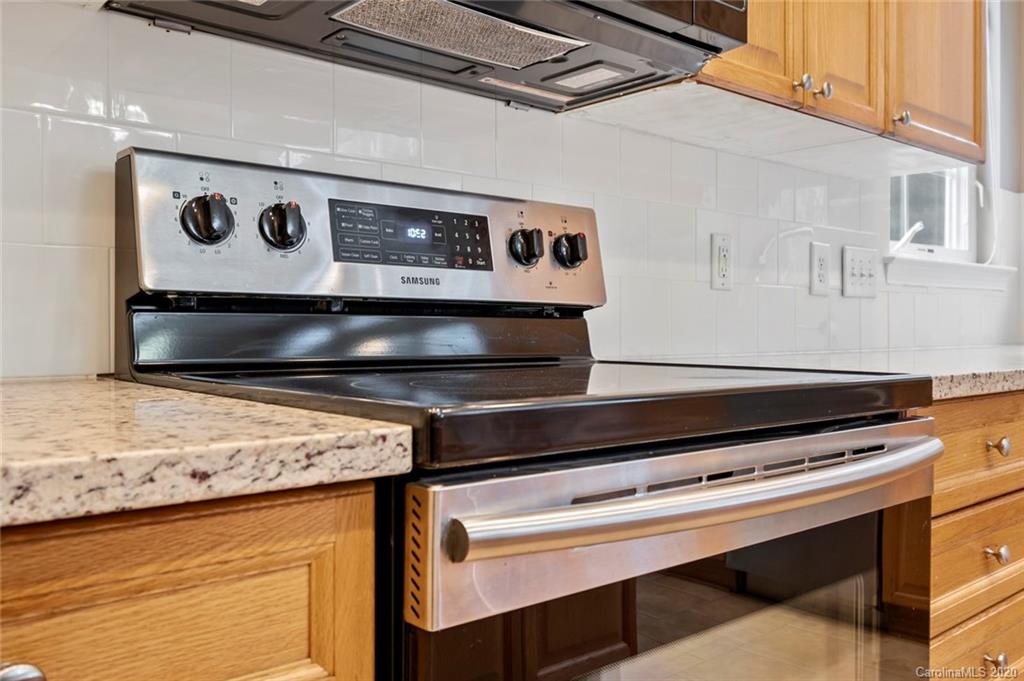 3005 Strawberry Road Matthews, NC 28104 - Photo 22 of 39 Gallery Image 22