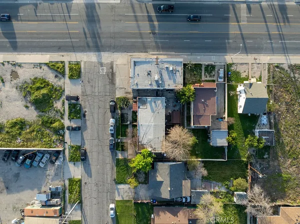 an aerial view of multiple house