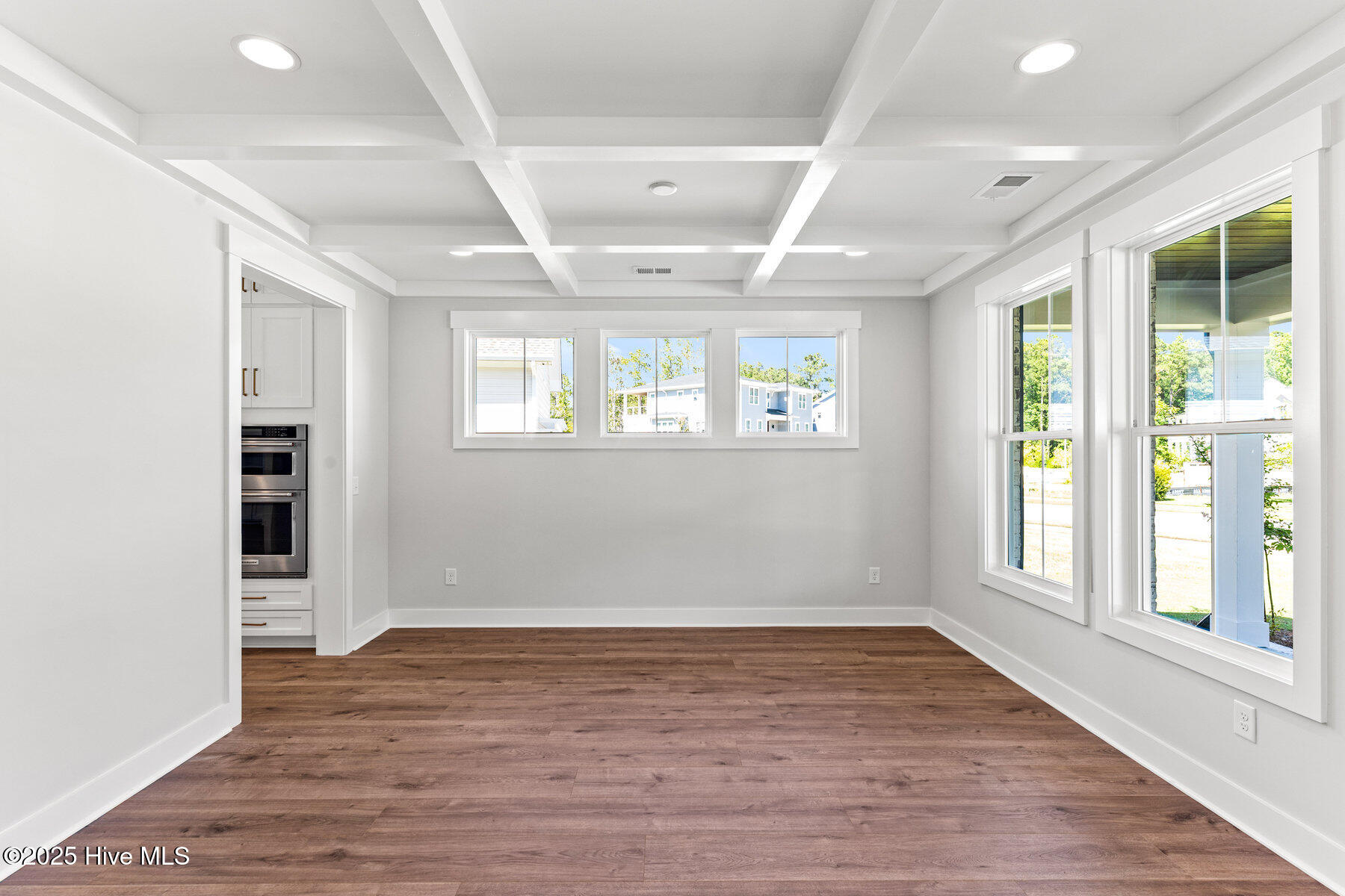 404 East Blackbeard Road Wilmington, NC 28409 - Photo 21 of 67 021_404_east_blackbeard_road-21_219