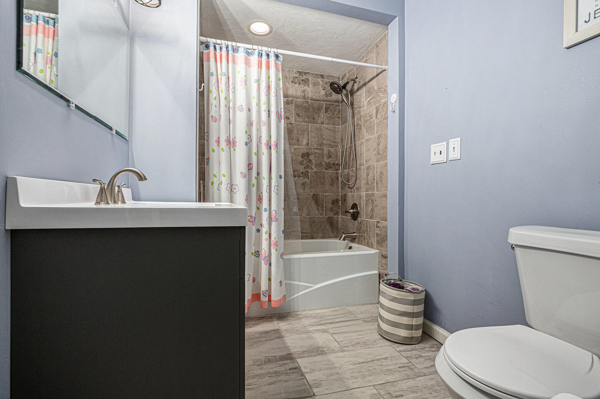 55945 Inn-D-Inn Drive Dowagiac, MI 49047 - Photo 19 of 27 022_file_150