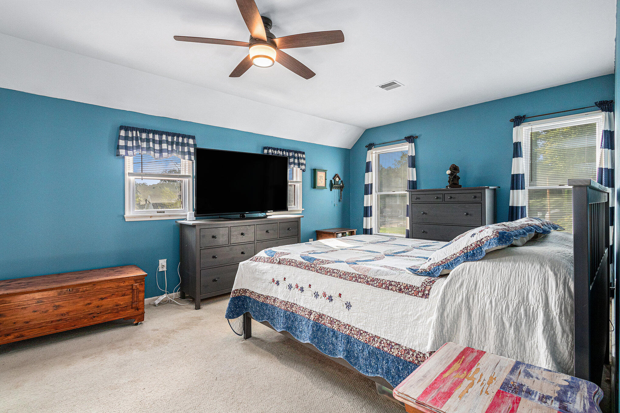 55945 Inn-D-Inn Drive Dowagiac, MI 49047 - Photo 24 of 27 016_file_266