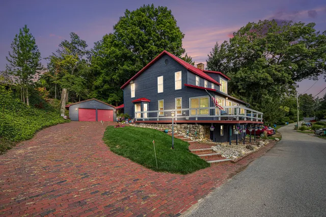 $440,000 | 55945 Inn-D-Inn Drive, Dowagiac, MI 49047