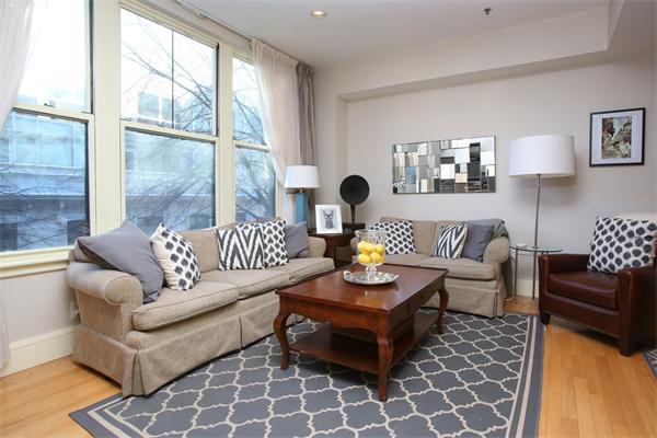 1387 Washington Street, Unit 302 Boston, MA 02118 - Photo 1 of 6