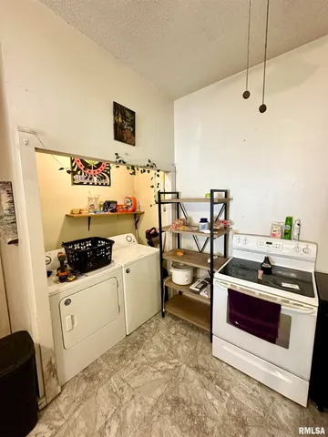 $69,900 | 311 Main Street, Meredosia, IL 62665