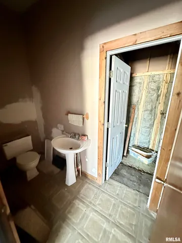 $69,900 | 311 Main Street, Meredosia, IL 62665