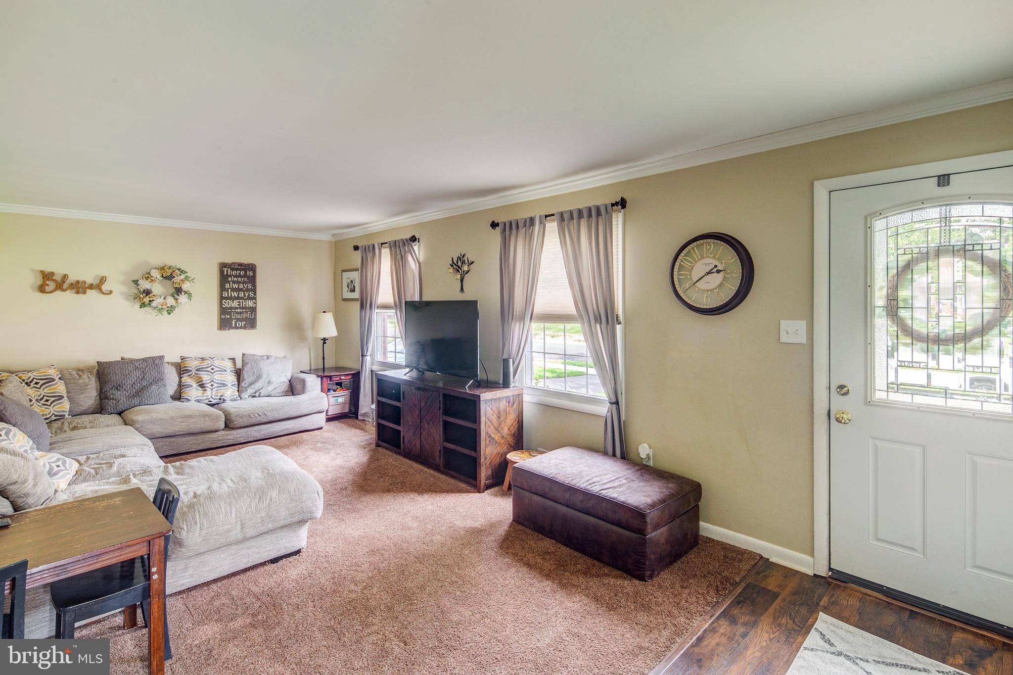 112 Evergreen Road Stratford, NJ 08084 - Photo 2 of 19