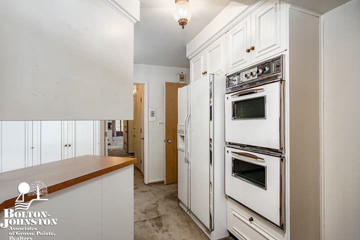 412 Lexington Road Grosse Pointe Farms, MI 48236 - Photo 30 of 43