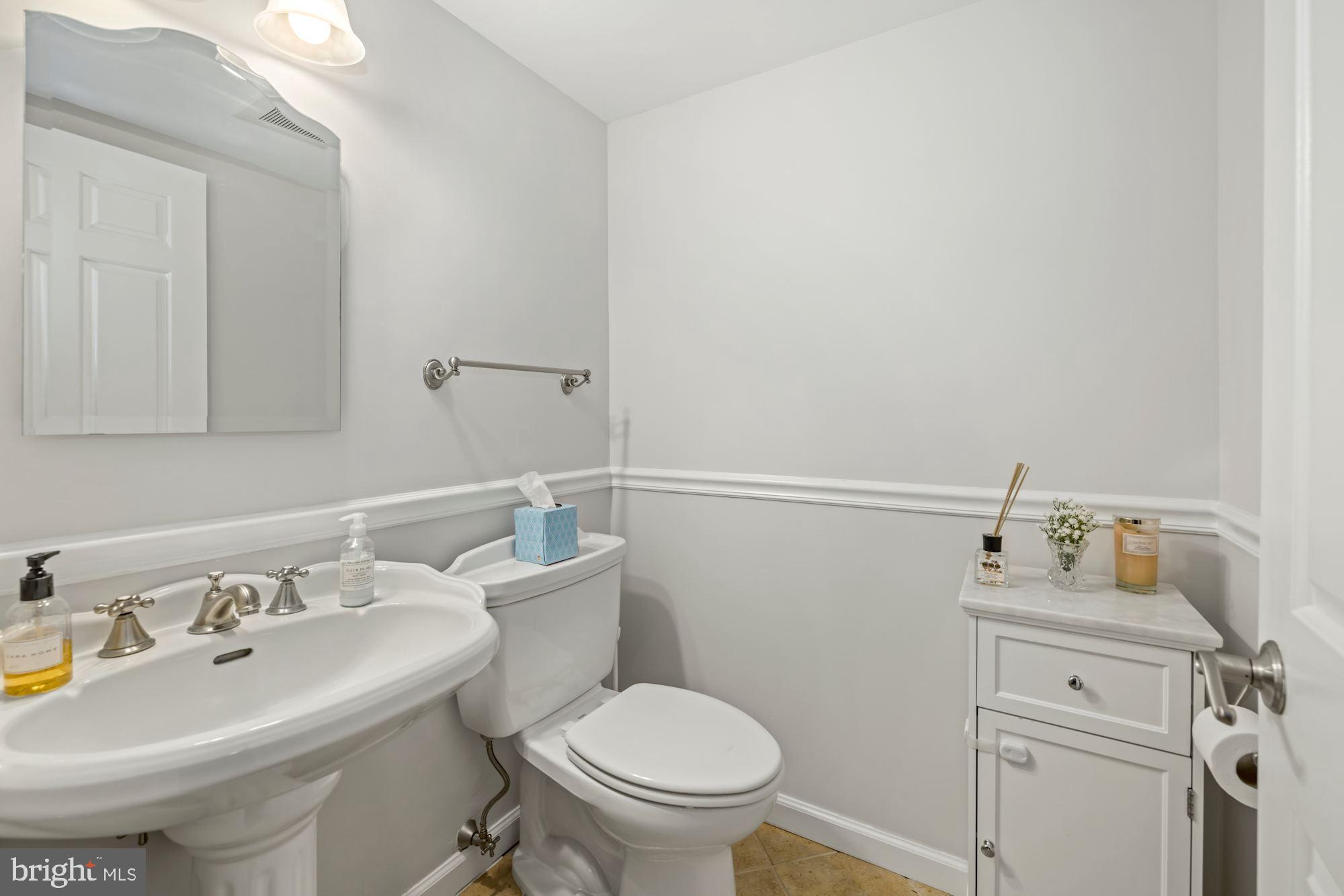6665 Fairfax Road, Unit 92 Chevy Chase, MD 20815 - Photo 17 of 29 Main-level powder room