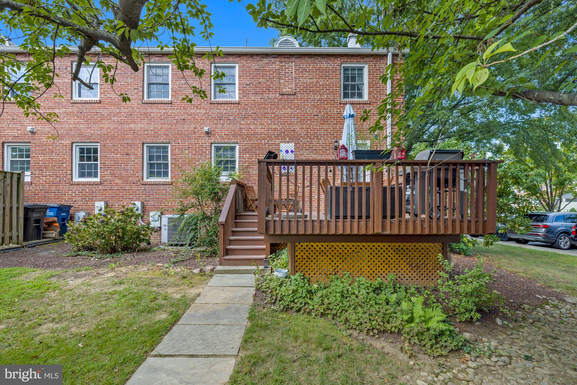 6665 Fairfax Road, Unit 92 Chevy Chase, MD 20815 - Photo 24 of 29 Large back deck