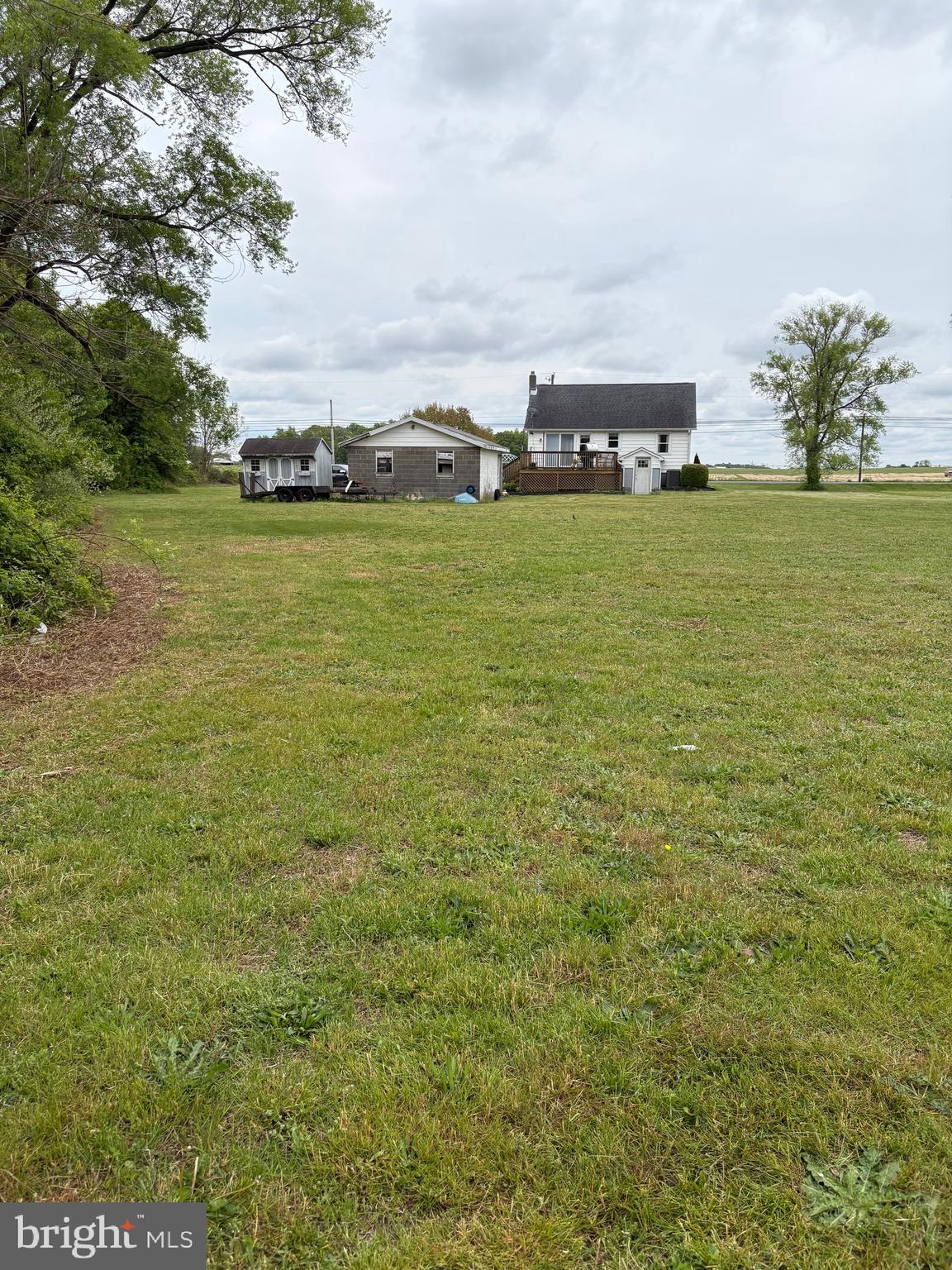 492 Highway 40 Elmer, NJ 08318 - Photo 30 of 30 a view of a ocean with houses