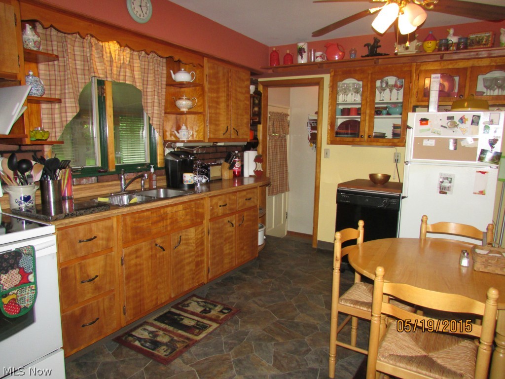 3335 Sandy Lake Road Ravenna, OH 44266 - Photo 3 of 18 Gallery Image 3