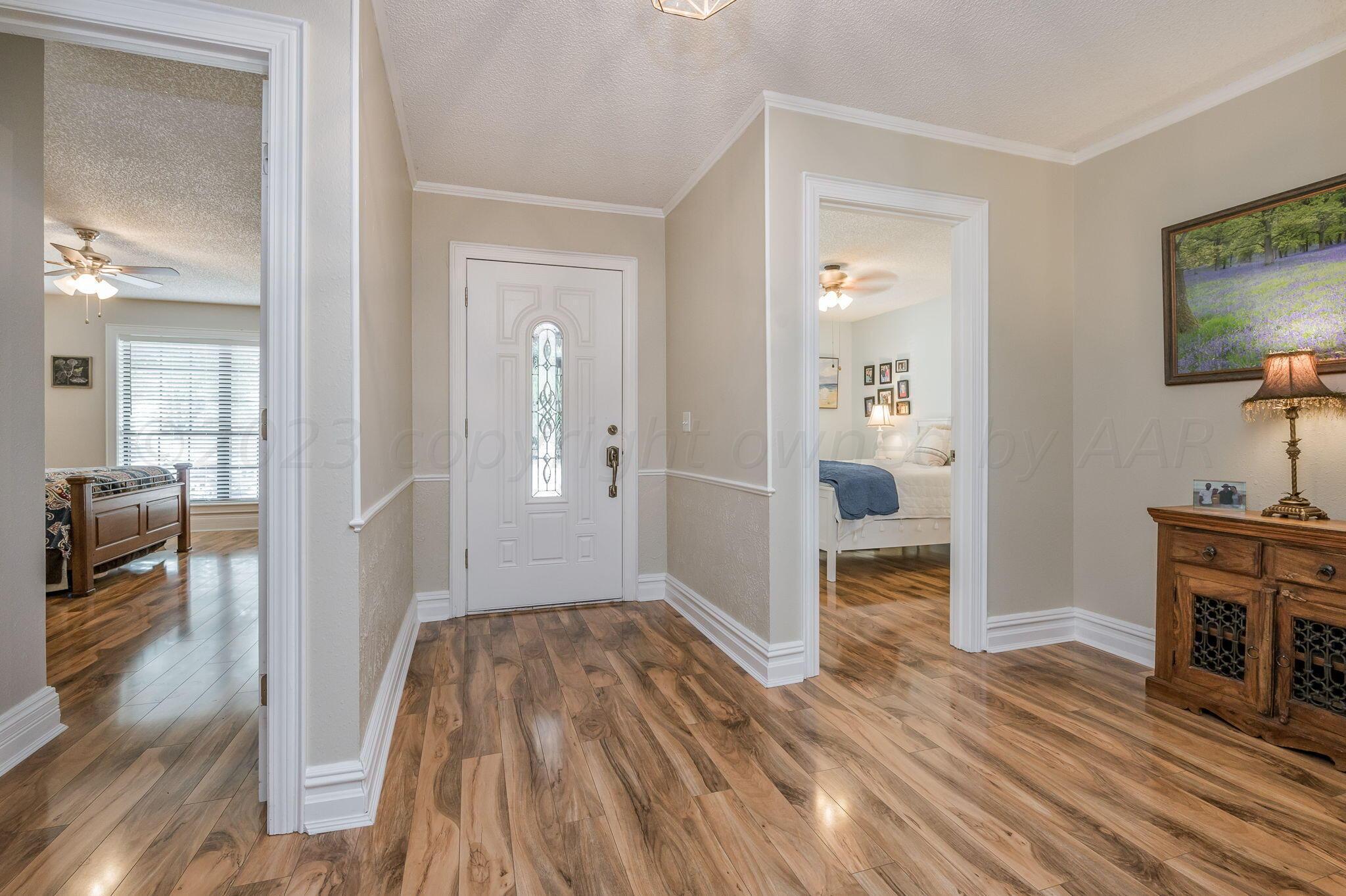 6112 Belpree Road Amarillo, TX 79106 - Photo 2 of 20 Entry