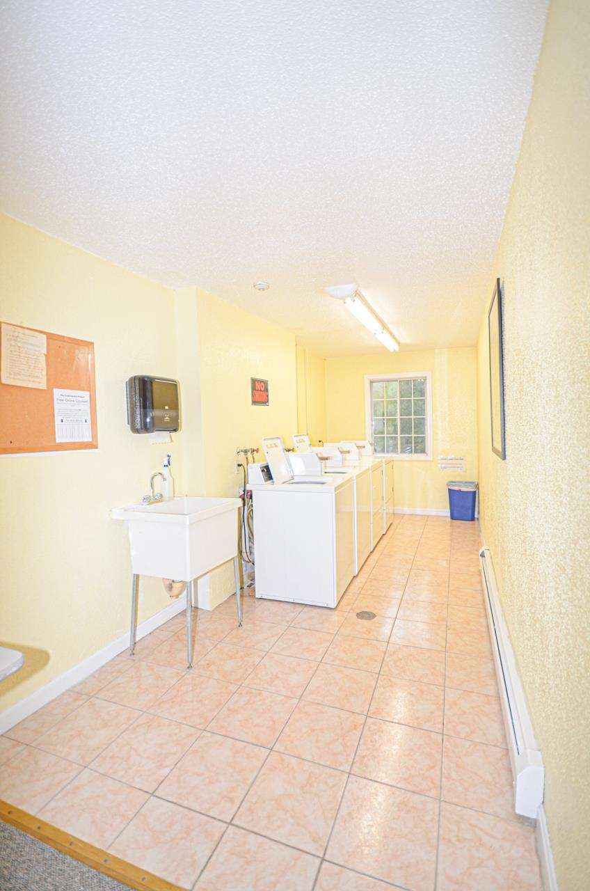 377 Huse Road, Unit 18 Manchester, NH 03103 - Photo 19 of 22