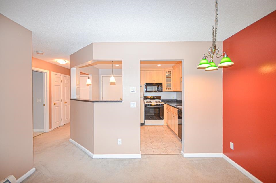 377 Huse Road, Unit 18 Manchester, NH 03103 - Photo 9 of 22