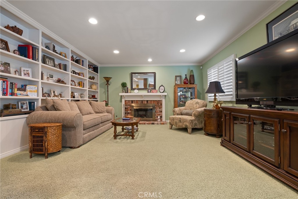 1081 Oak Canyon Way Brea, CA 92821 - Photo 18 of 47