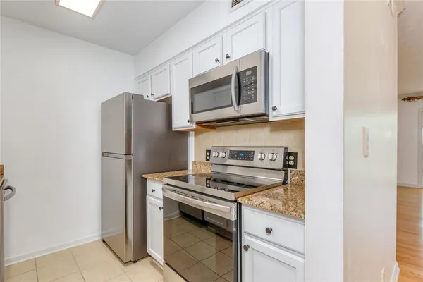 $225,000 | 3005 Seven Pines Lane, Unit 201, Atlanta, GA 30339