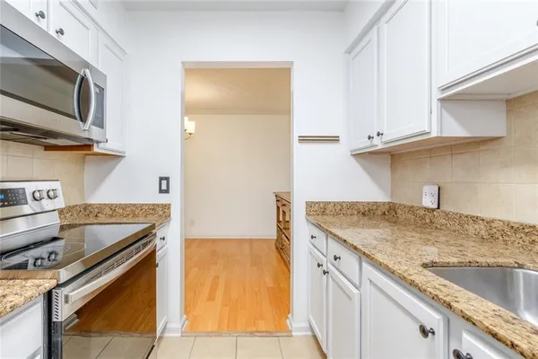 $225,000 | 3005 Seven Pines Lane, Unit 201, Atlanta, GA 30339