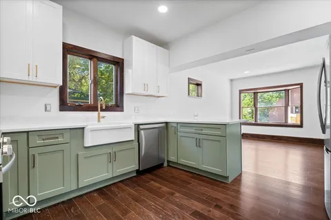 $349,900 | 321 North Kenmore Road, Indianapolis, IN 46219