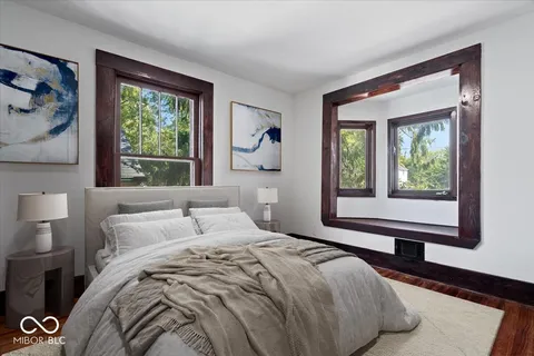 $349,900 | 321 North Kenmore Road, Indianapolis, IN 46219