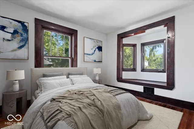 $349,900 | 321 North Kenmore Road, Indianapolis, IN 46219