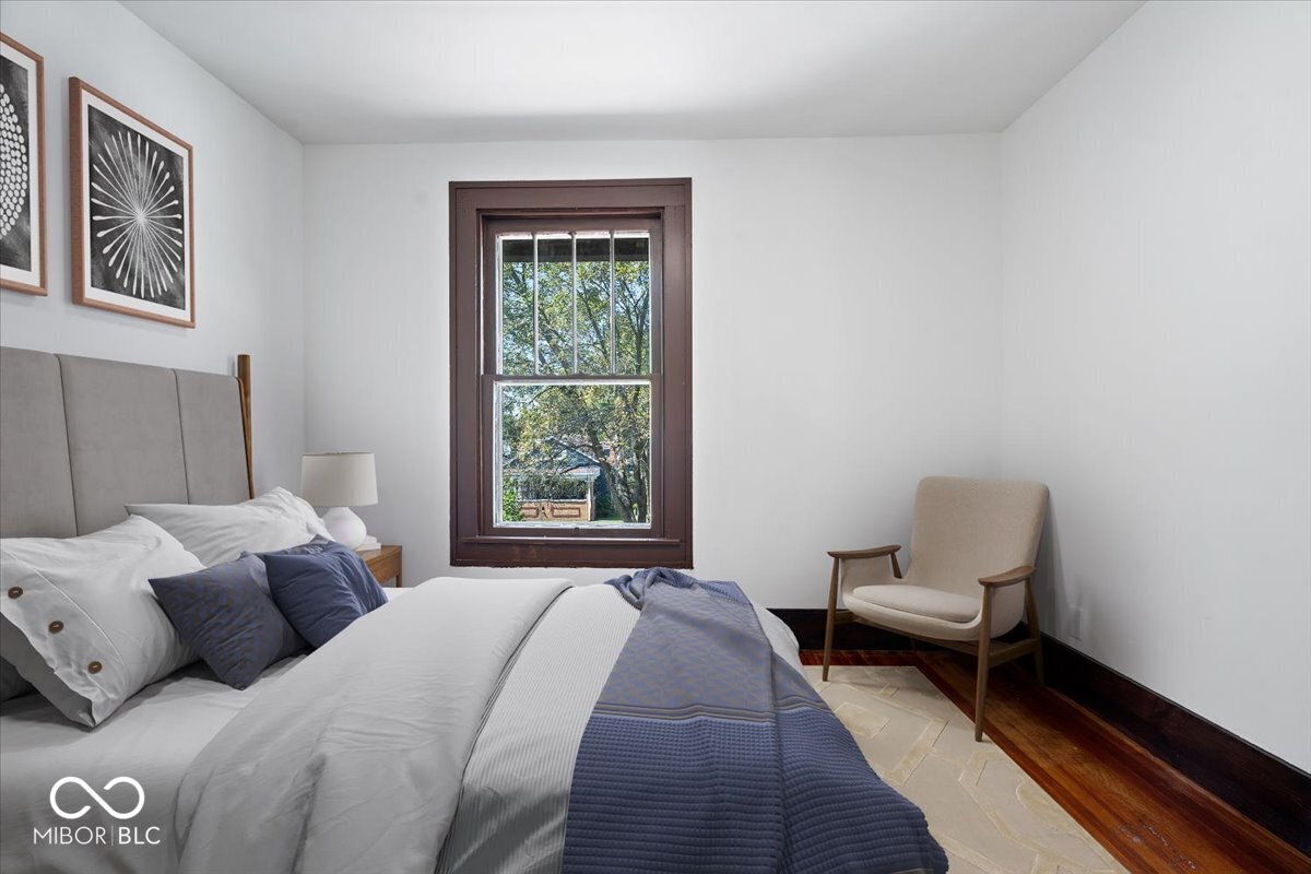 321 North Kenmore Road Indianapolis, IN 46219 - Photo 26 of 39