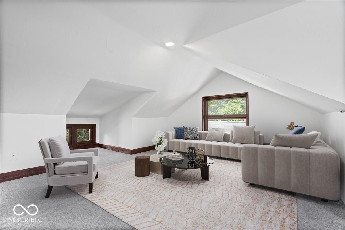 321 North Kenmore Road Indianapolis, IN 46219 - Photo 28 of 39