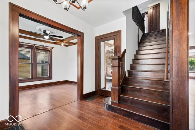 $349,900 | 321 North Kenmore Road, Indianapolis, IN 46219