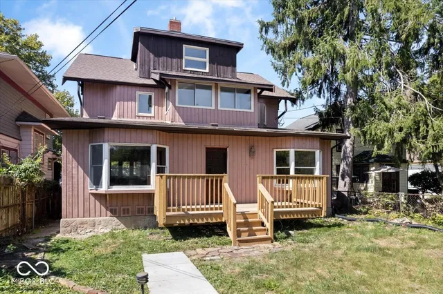 $349,900 | 321 North Kenmore Road, Indianapolis, IN 46219