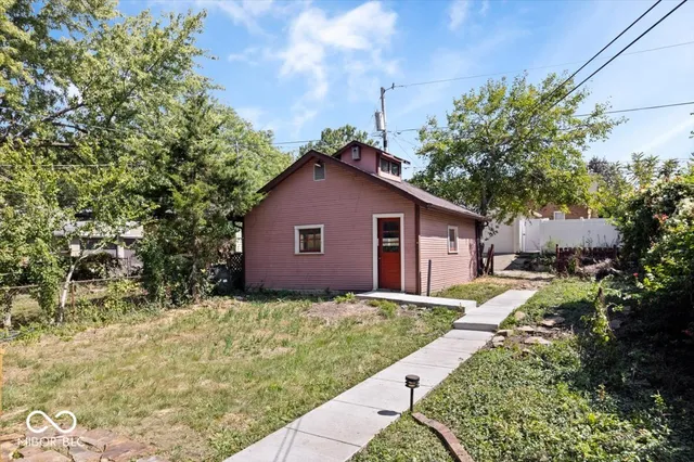 $349,900 | 321 North Kenmore Road, Indianapolis, IN 46219