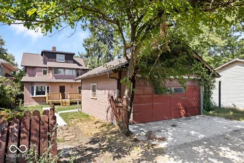 $349,900 | 321 North Kenmore Road, Indianapolis, IN 46219