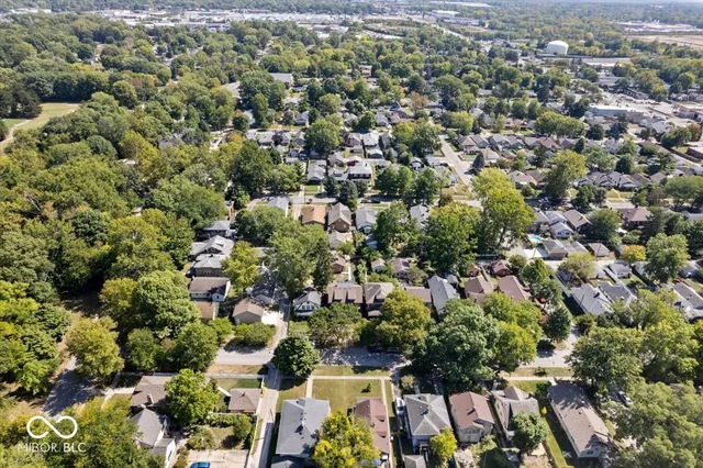 $349,900 | 321 North Kenmore Road, Indianapolis, IN 46219