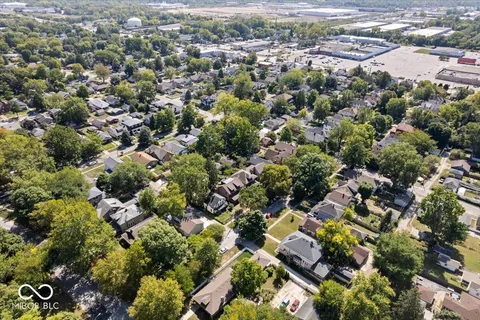 $349,900 | 321 North Kenmore Road, Indianapolis, IN 46219