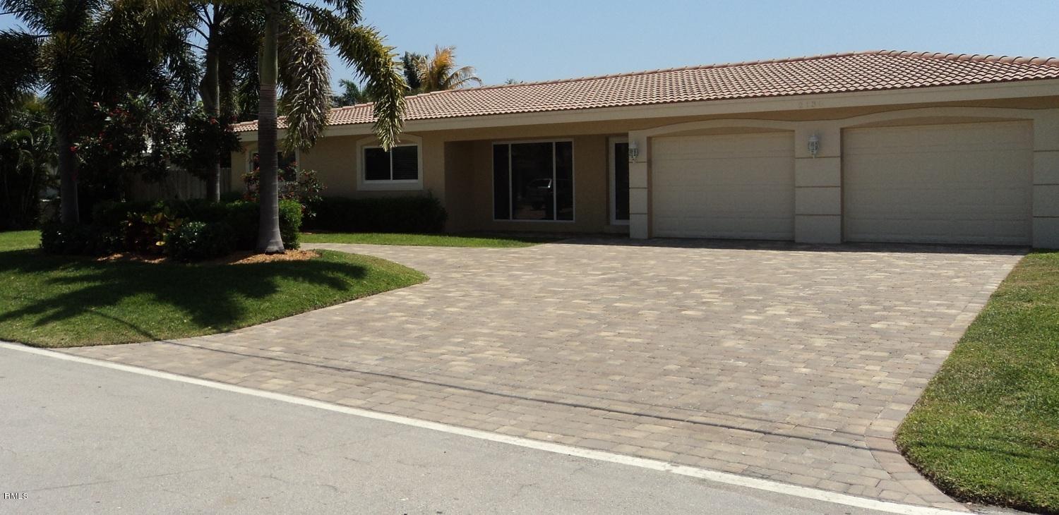 2130 Northeast 30th Street Lighthouse Point, FL 33064 - Photo 24 of 24 Front