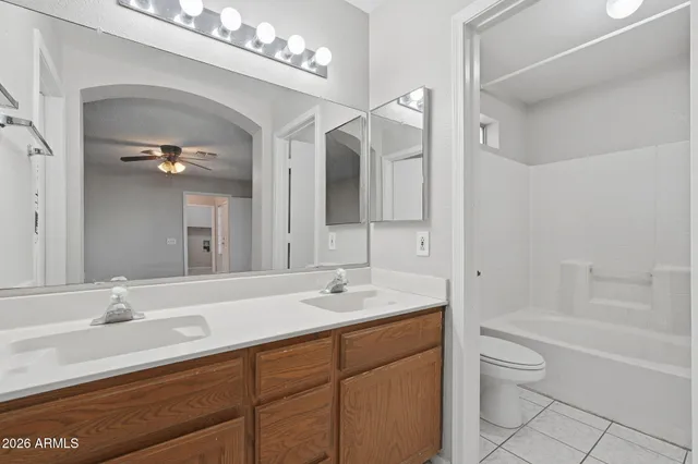 $1,950 | 8509 West Colter Street, Glendale, AZ 85305