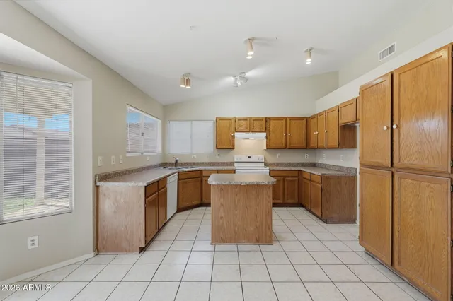 $1,950 | 8509 West Colter Street, Glendale, AZ 85305