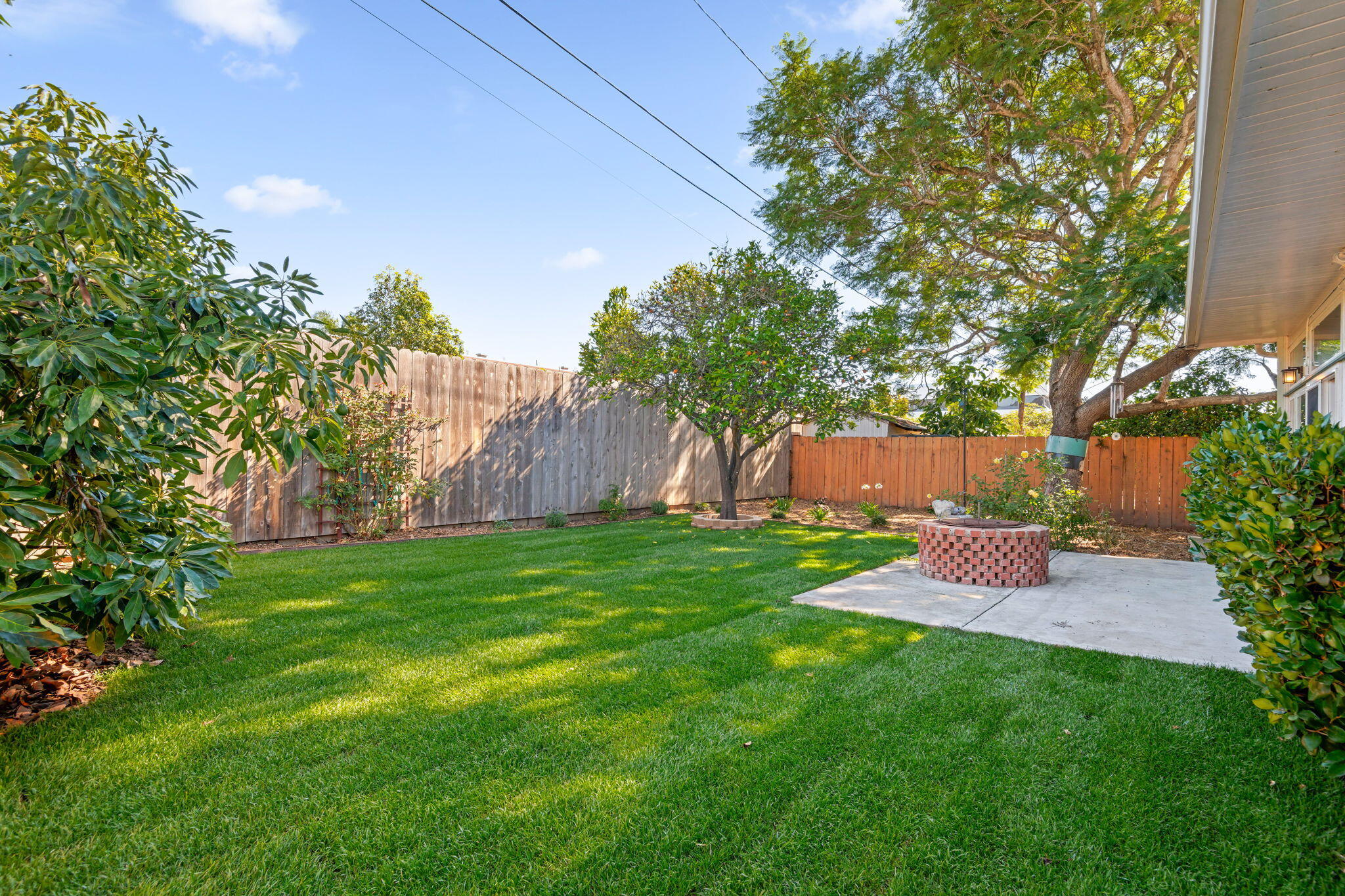122 Kinman Avenue Goleta, CA 93117 - Photo 14 of 20 a garden view with a seating space