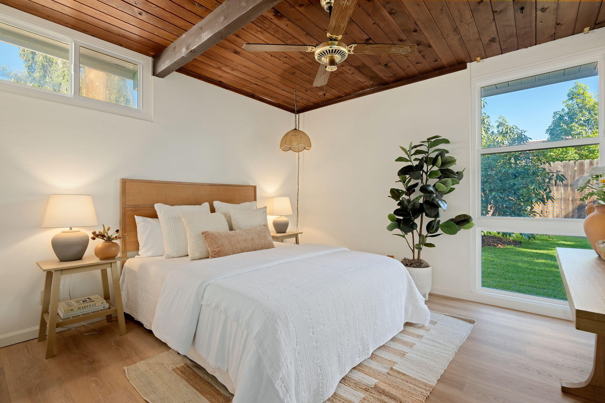 122 Kinman Avenue Goleta, CA 93117 - Photo 16 of 20 a bedroom with a bed and a window