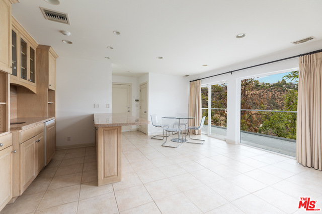 2001 Stradella Road Los Angeles, CA 90077 - Photo 15 of 16
