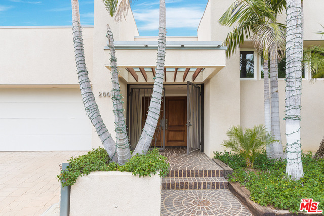 2001 Stradella Road Los Angeles, CA 90077 - Photo 16 of 16