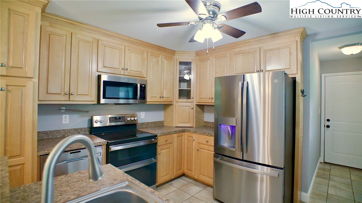 4897 Calico Road Lenoir, NC 28645 - Photo 15 of 35