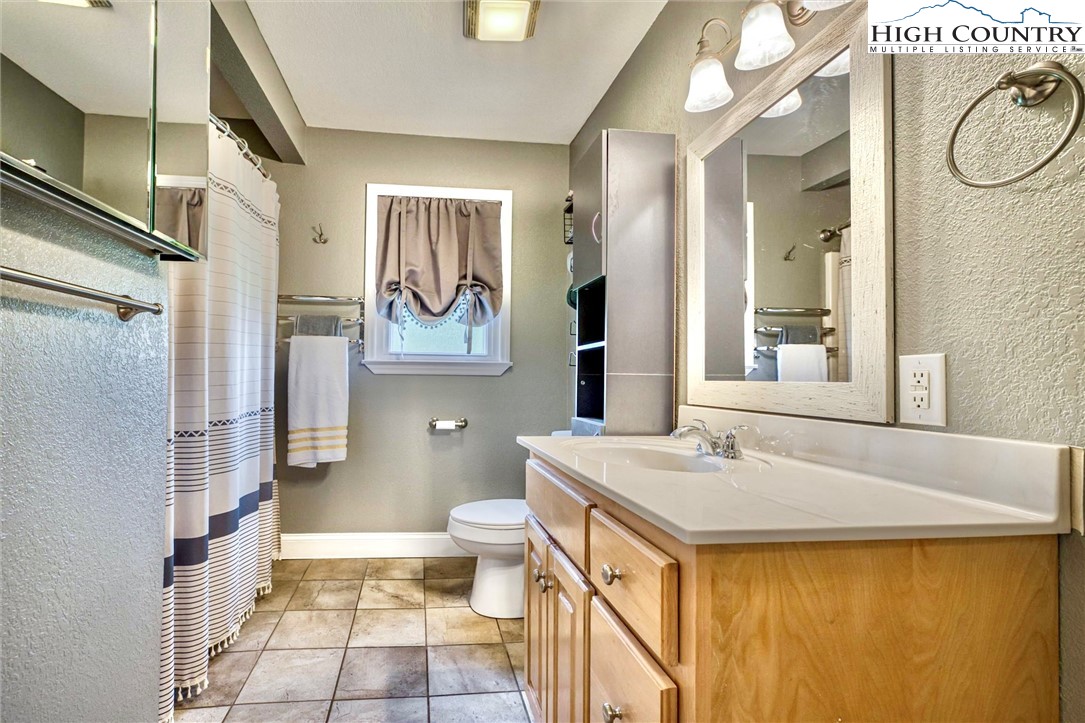 4897 Calico Road Lenoir, NC 28645 - Photo 18 of 35