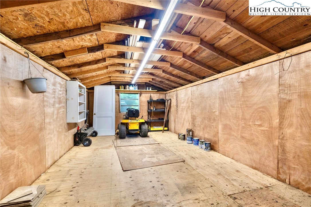 4897 Calico Road Lenoir, NC 28645 - Photo 32 of 35