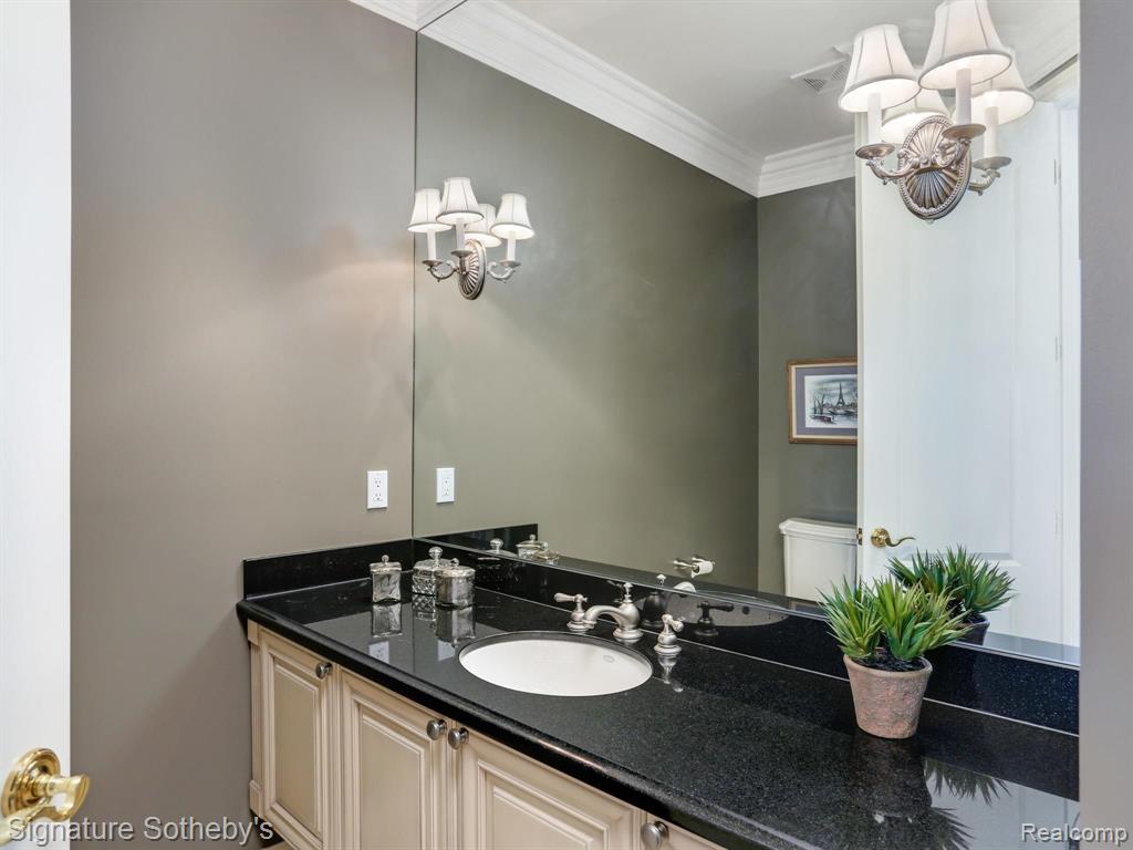 2828 South Addison Circle Rochester, MI 48306 - Photo 19 of 48