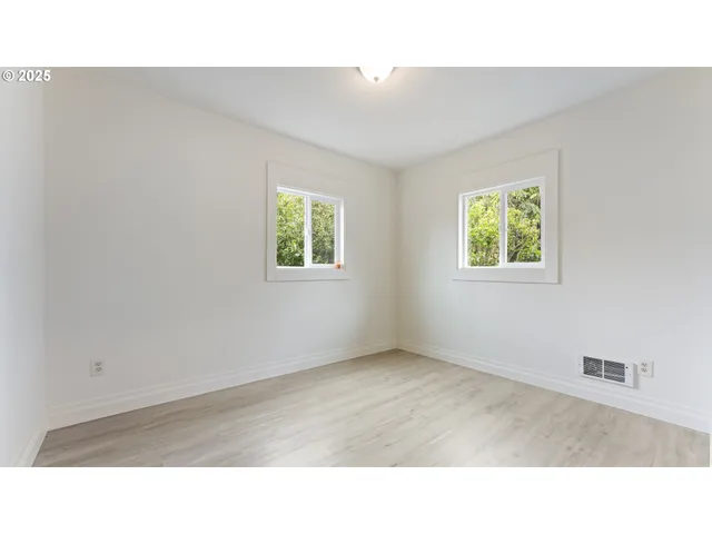 $449,000 | 1735 North Elm Street, Coquille, OR 97423