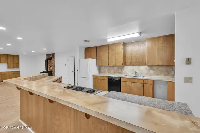 $2,395,000 | 3010 East Rivercrest Drive, Post Falls, ID 83854