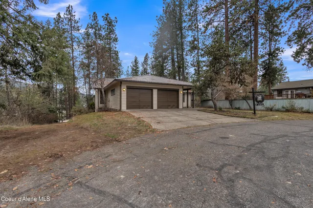 $2,395,000 | 3010 East Rivercrest Drive, Post Falls, ID 83854