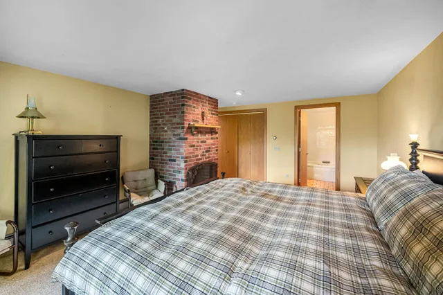 $992,000 | 33 Carinthia Road, West Dover, VT 05356